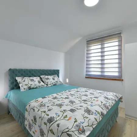 Apartmani Filipovic Vrdnik Exterior photo